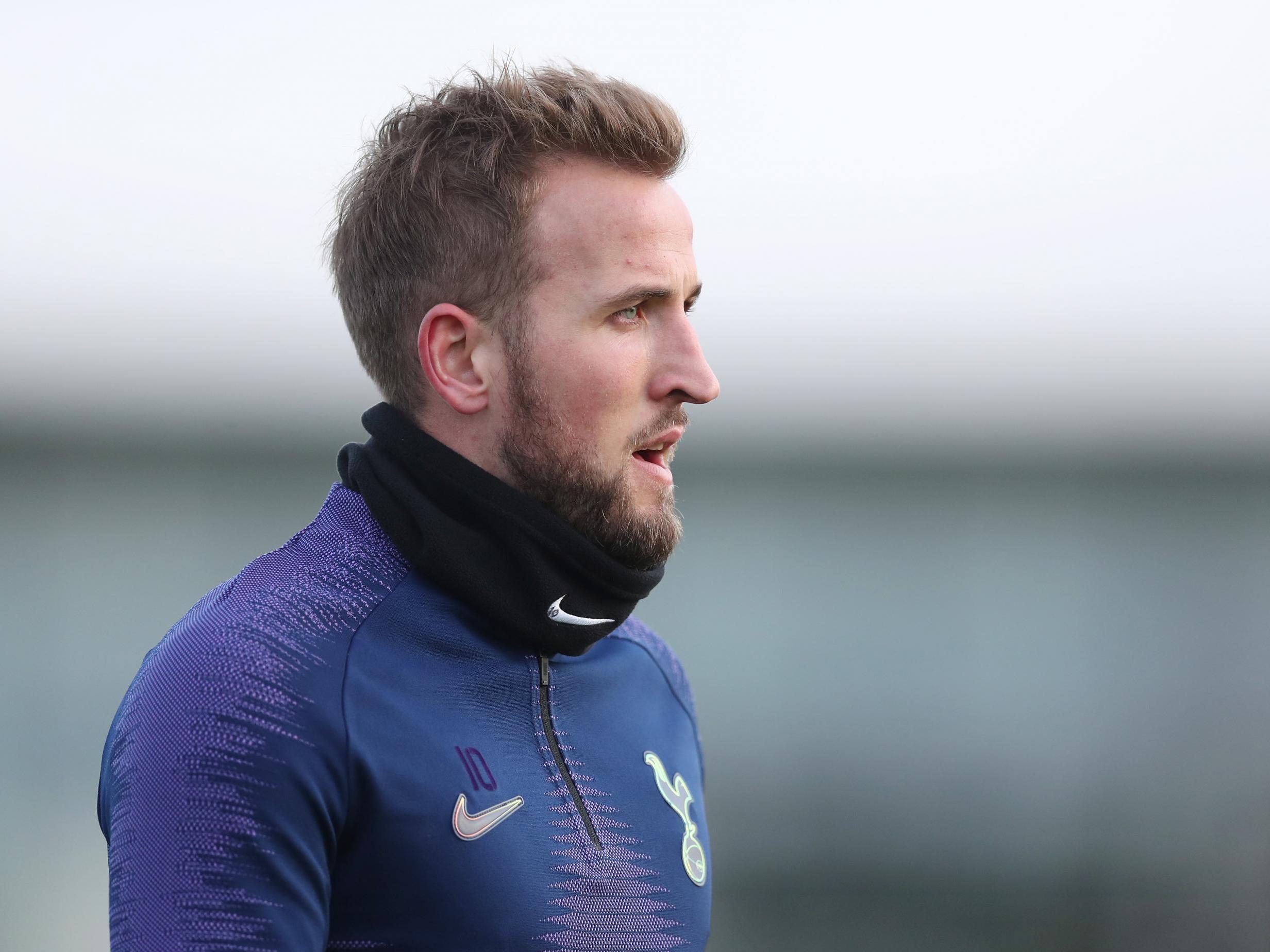 Harry Kane should stay at Tottenham and allow club to prove ambitions, says ex-Arsenal defender Martin Keown thumbnail