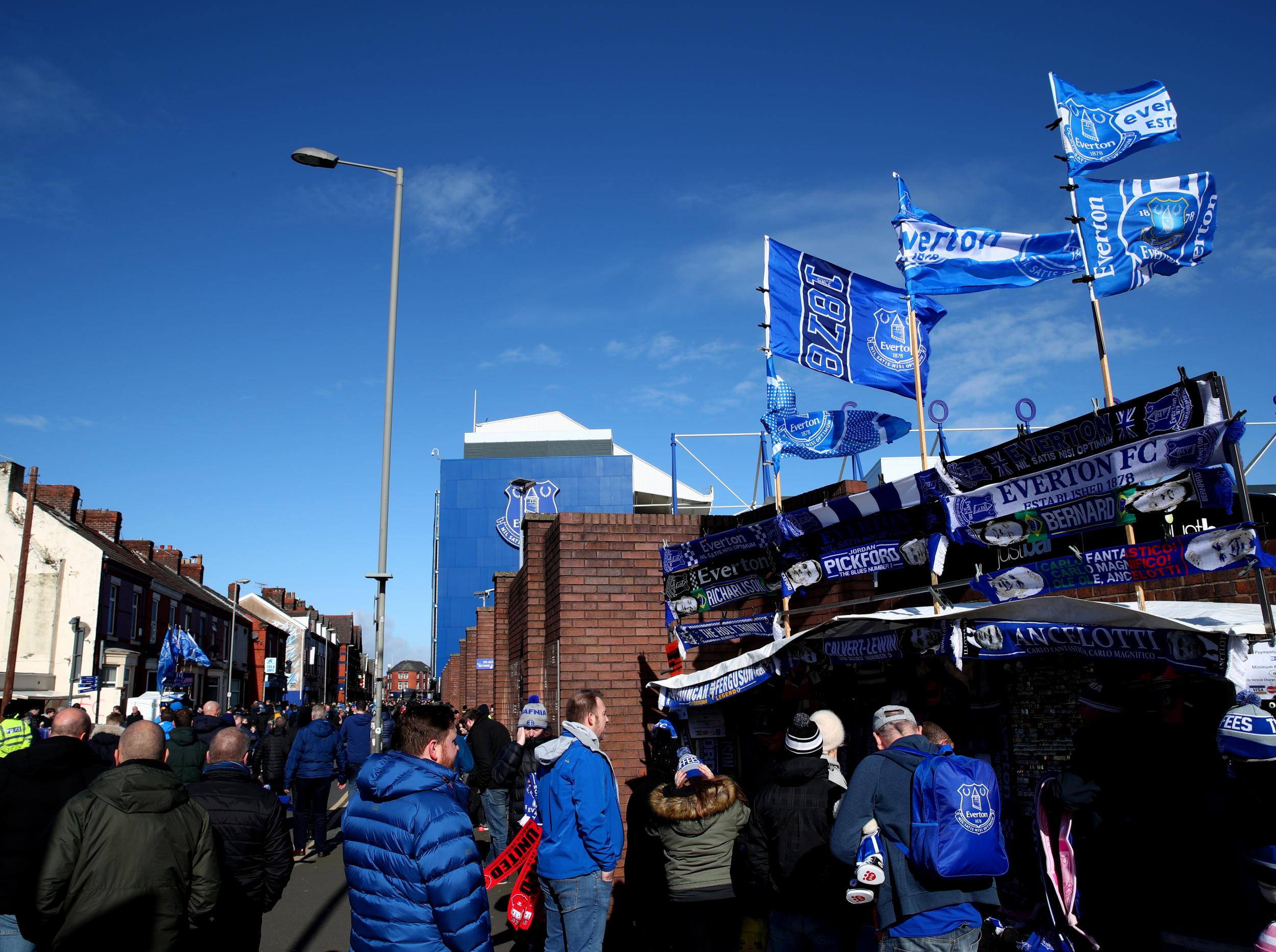 Everton vs Manchester United LIVE: Team news, line-ups, more ahead of Premier League fixture today
