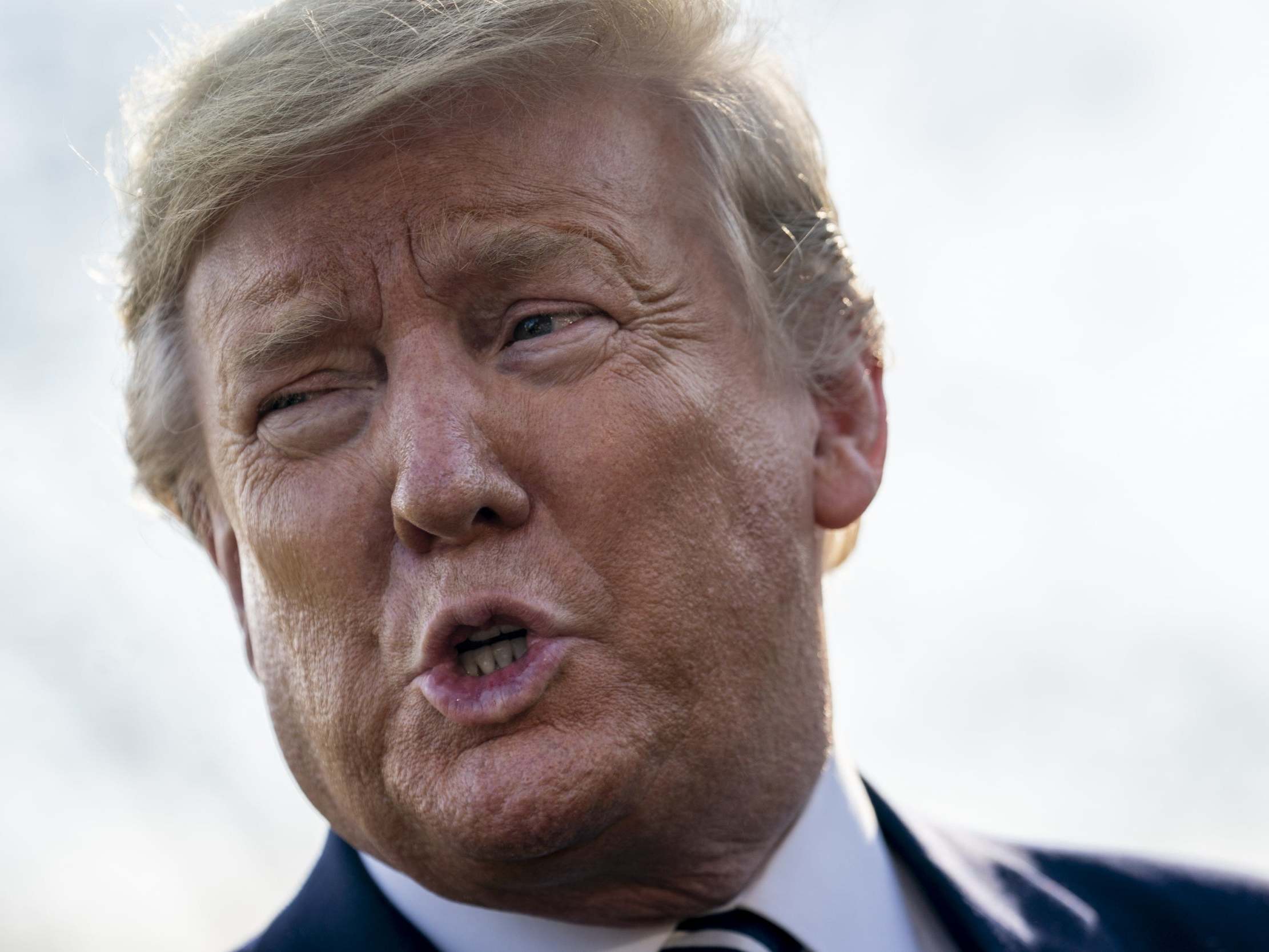 Coronavirus: Republican senator tells Trump to &apos;let the professionals do the talking&apos; after he repeatedly contradicts expert health advice