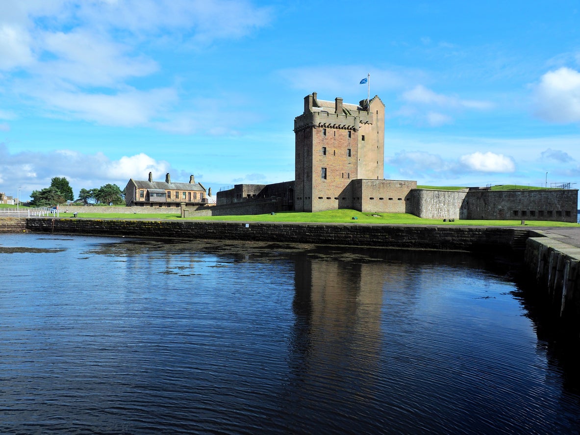 Swing by Broughty Castle on a trip to Broughty Ferry