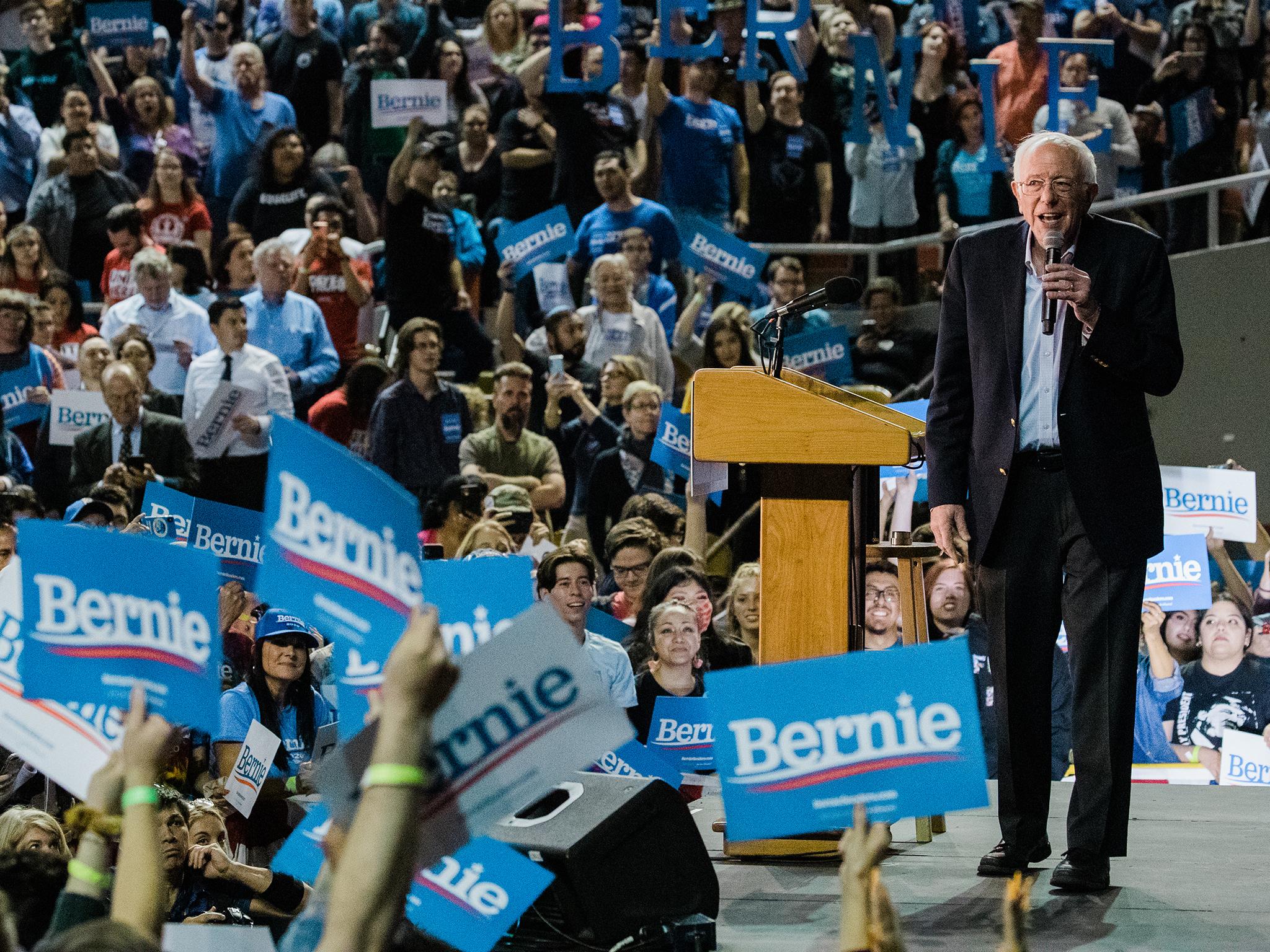 Bernie Sanders, a so-called leftie, campaigns in Phoenix