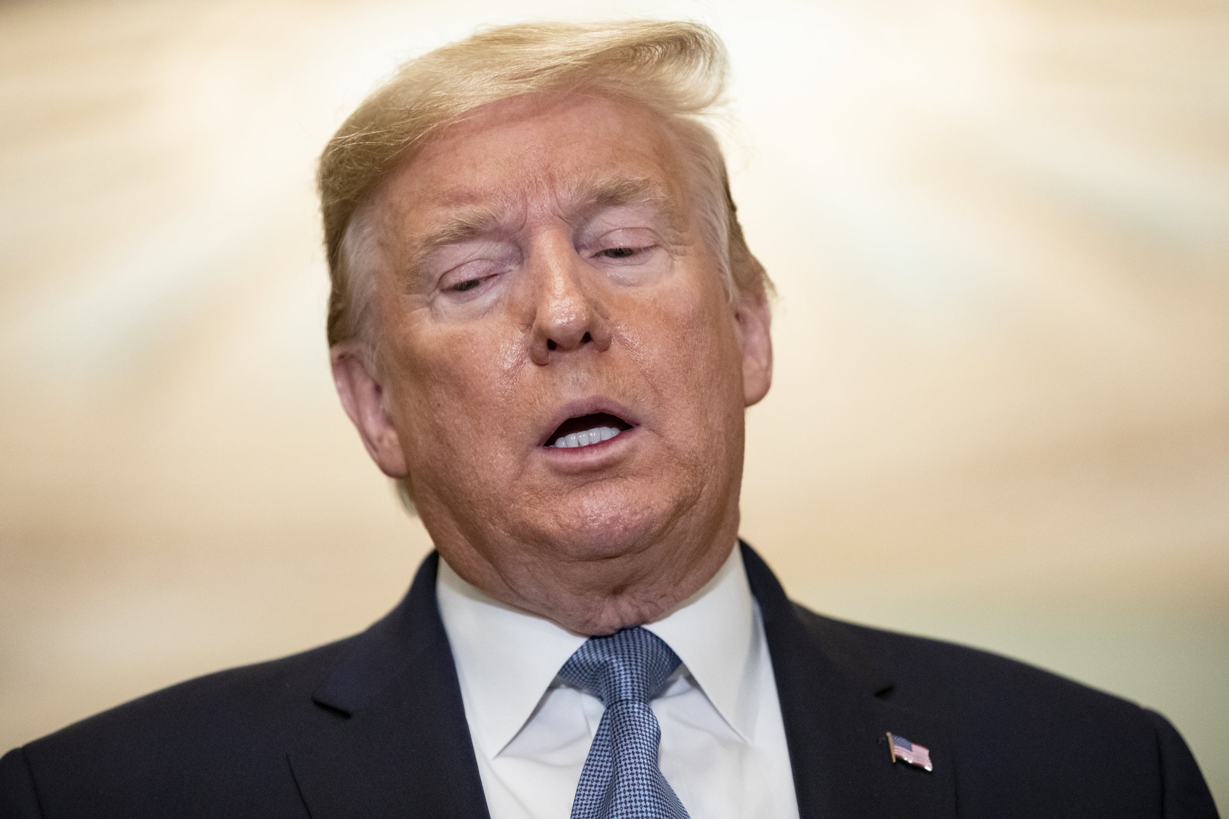 Related Video: Donald Trump shakes lots of supporters hands amid coronavirus outbreak