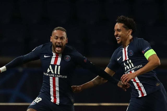 Neymar of Paris Saint-Germain celebrates