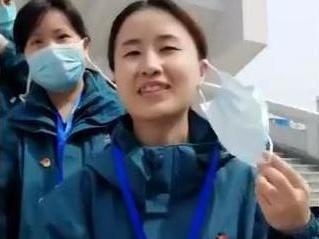 Coronavirus: Wuhan doctors celebrate closure of last temporary hospital after dramatic fall in cases in China