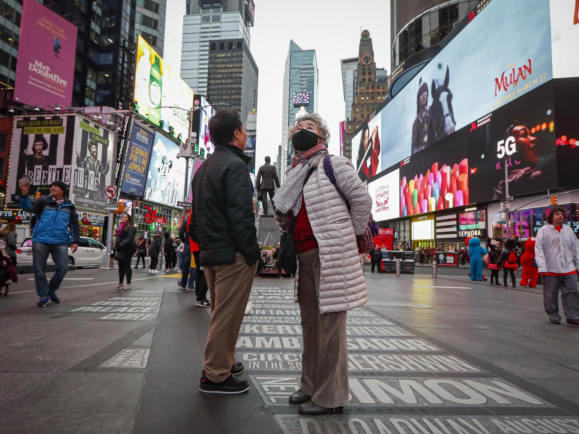 Coronavirus: New York mayor says city should prepare for shelter-in-place order