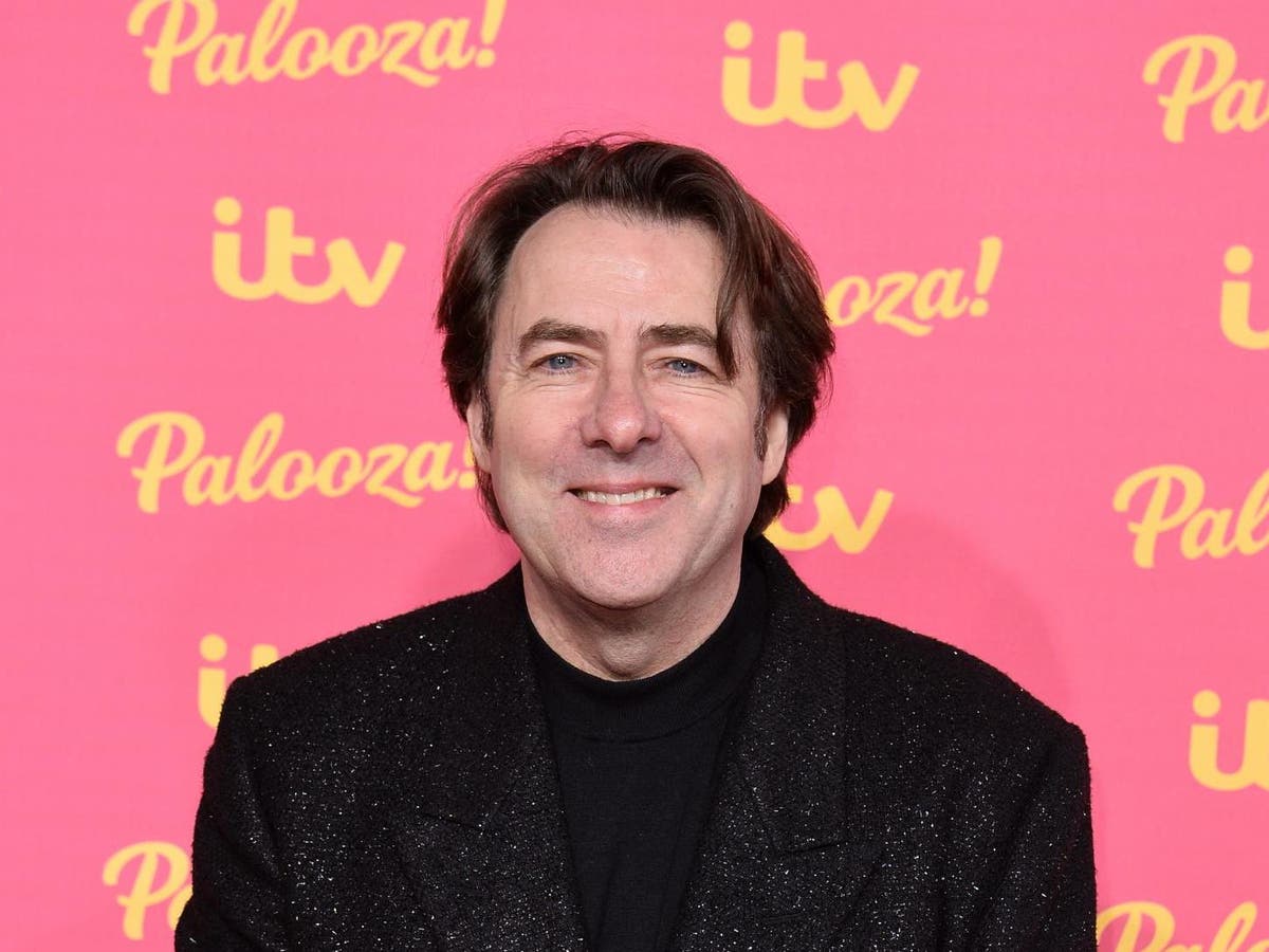 Jonathan Ross accused of transphobia after publicly supporting ...
