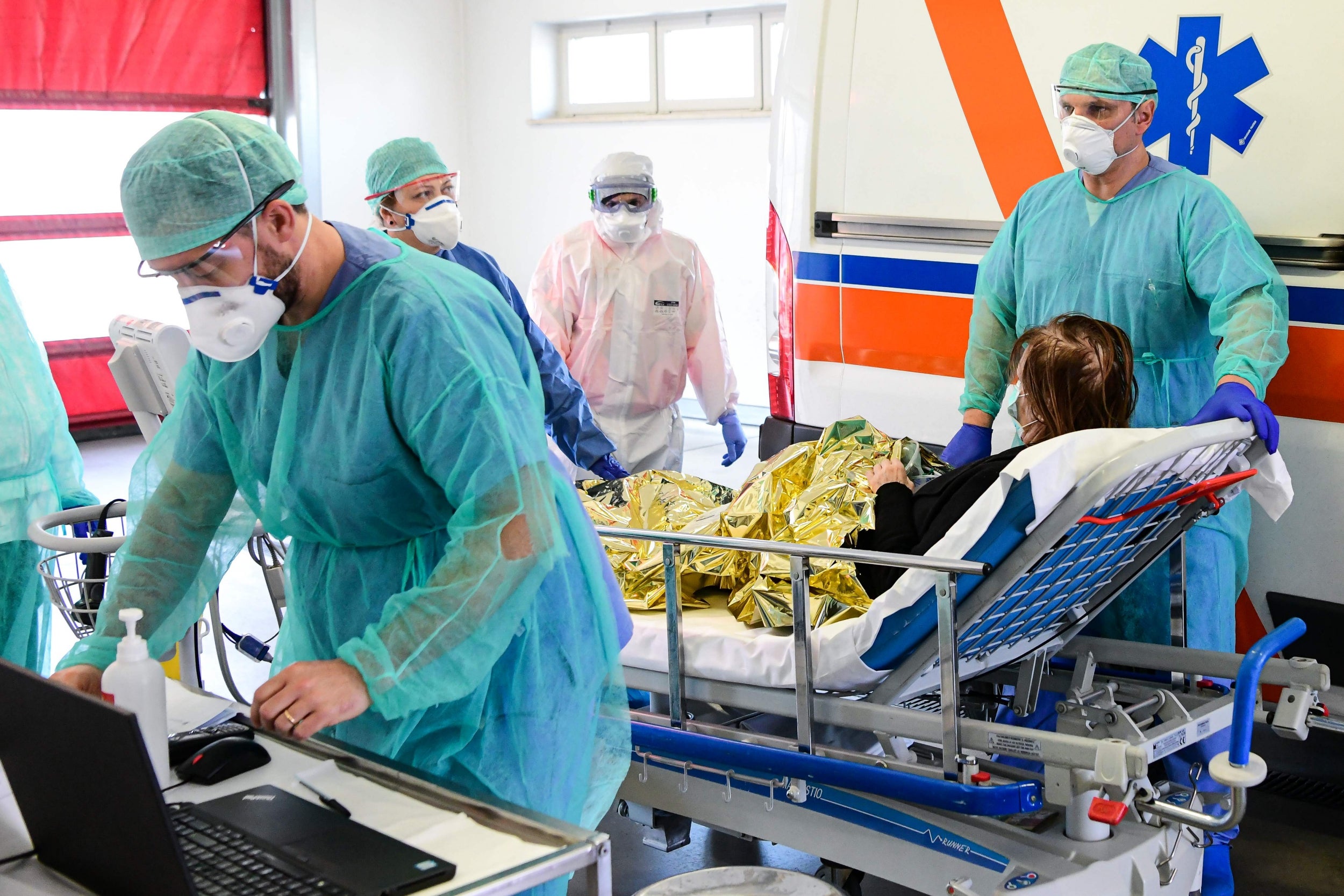Coronavirus: Hospital staff creating makeshift face masks with tape and foam as doctors post desperate pleas for supplies
