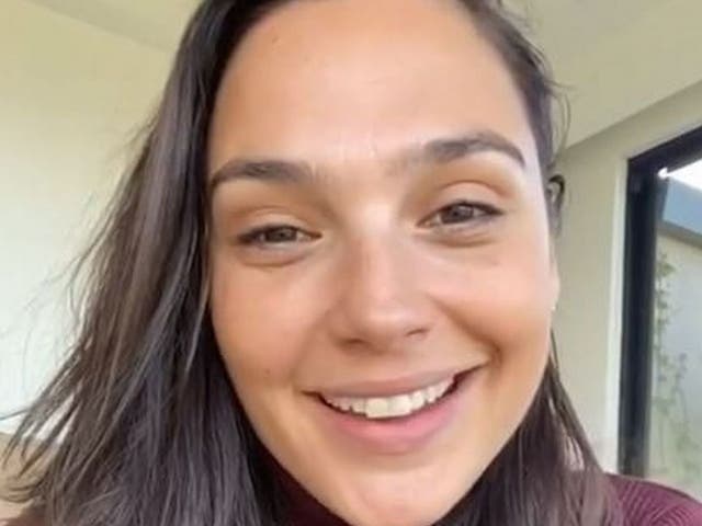 Gal Gadot in her star-studded "Imagine" singalong