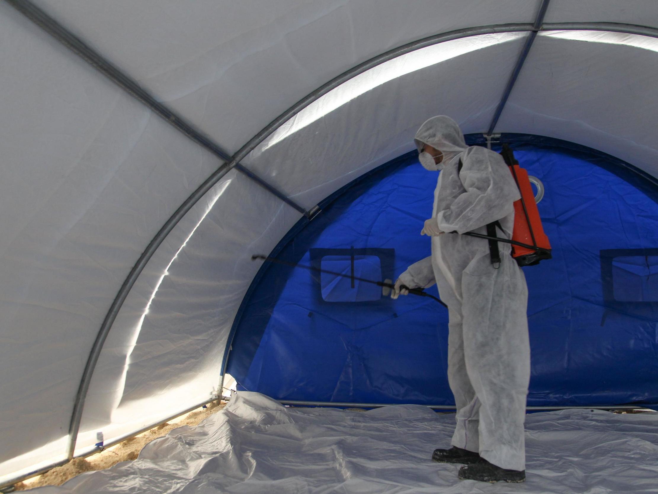 Coronavirus worldwide death toll tops 9,000