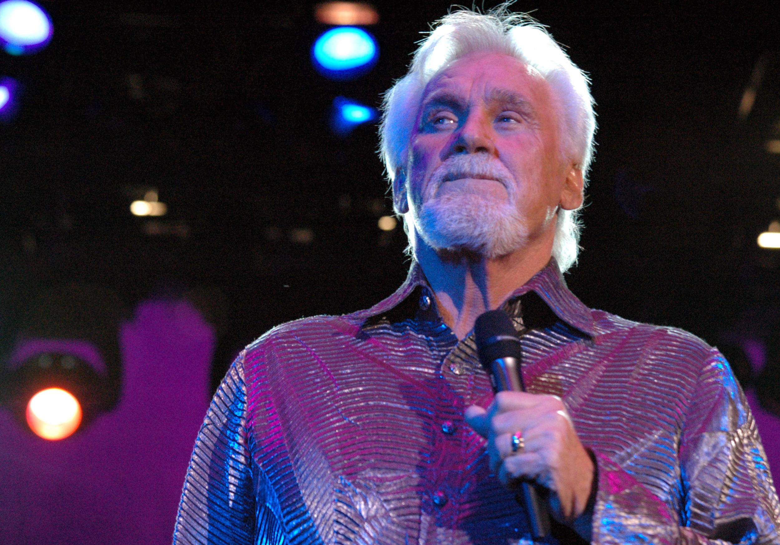 Country-pop progenitor Kenny Rogers has died