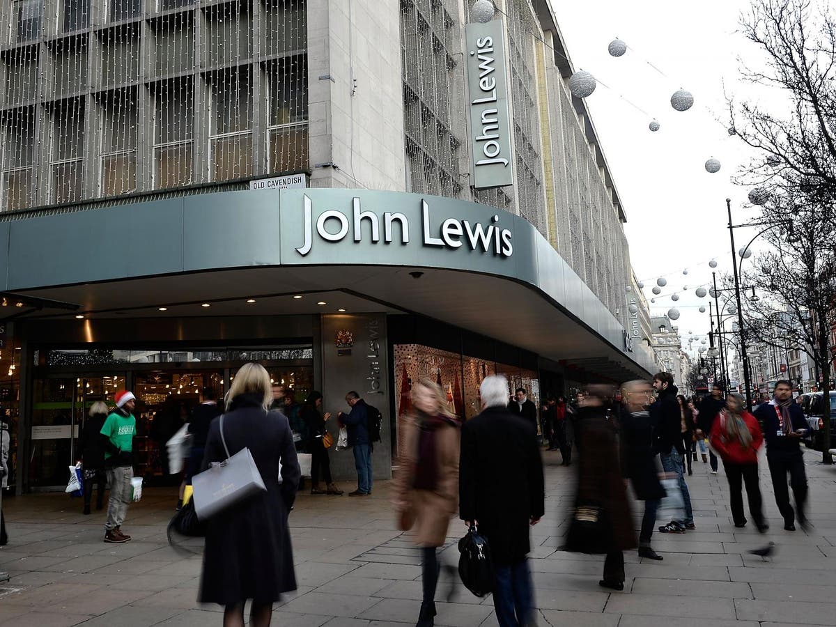 Coronavirus John Lewis closes shops for first time in 155year history
