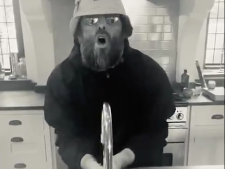 Liam Gallagher encourages fans to wash their hands by singing &apos;Wonderwash&apos; and &apos;Champagne Soapernova&apos;