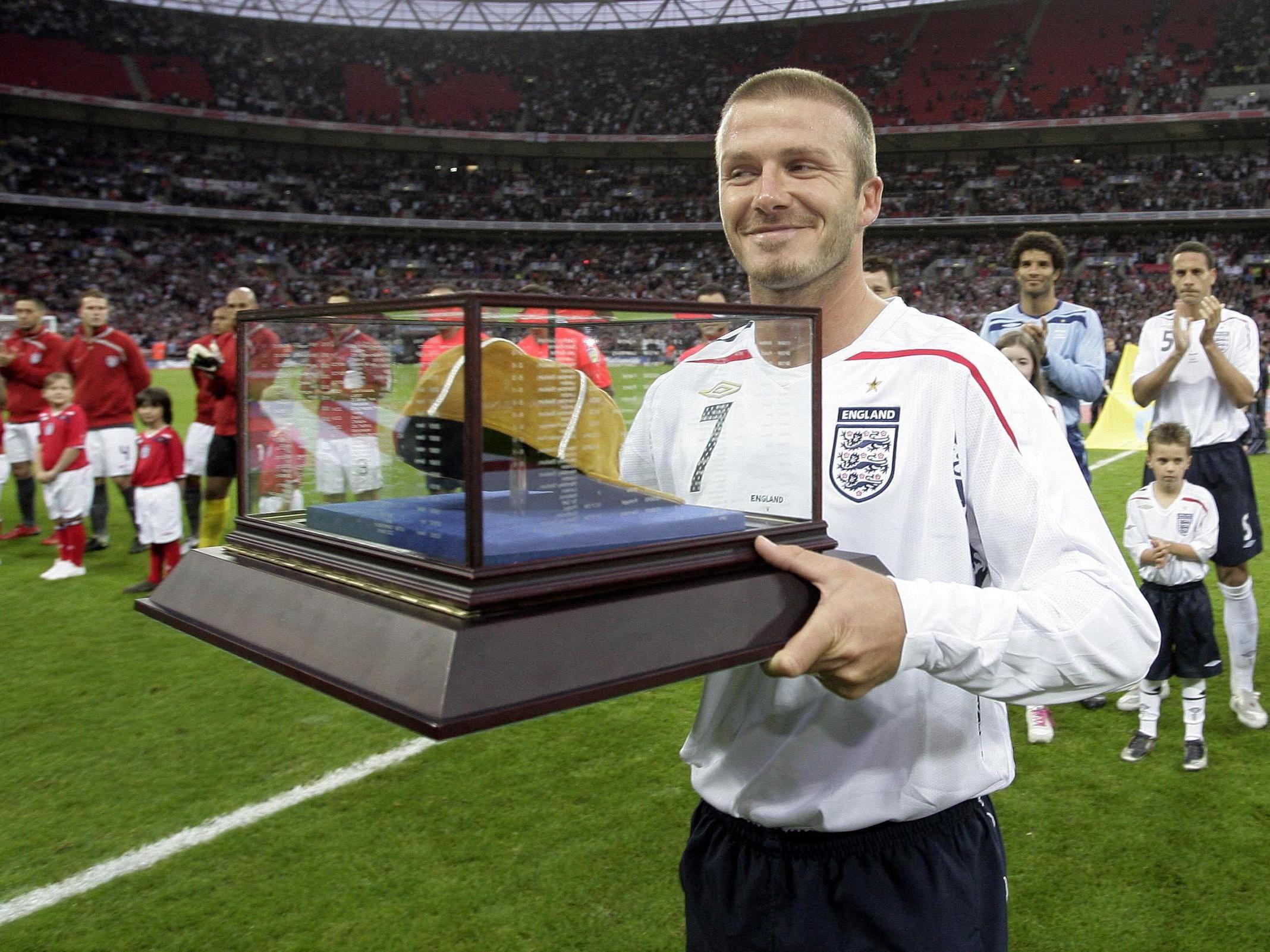 England shop football caps