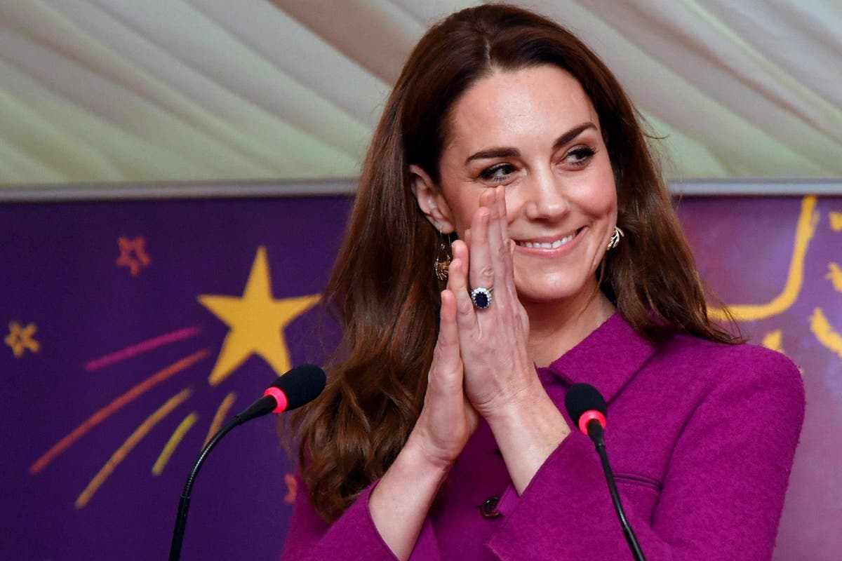 Kate Middleton Removes Engagement Ring While Self Quarantining Amid Coronavirus Pandemic The Independent The Independent