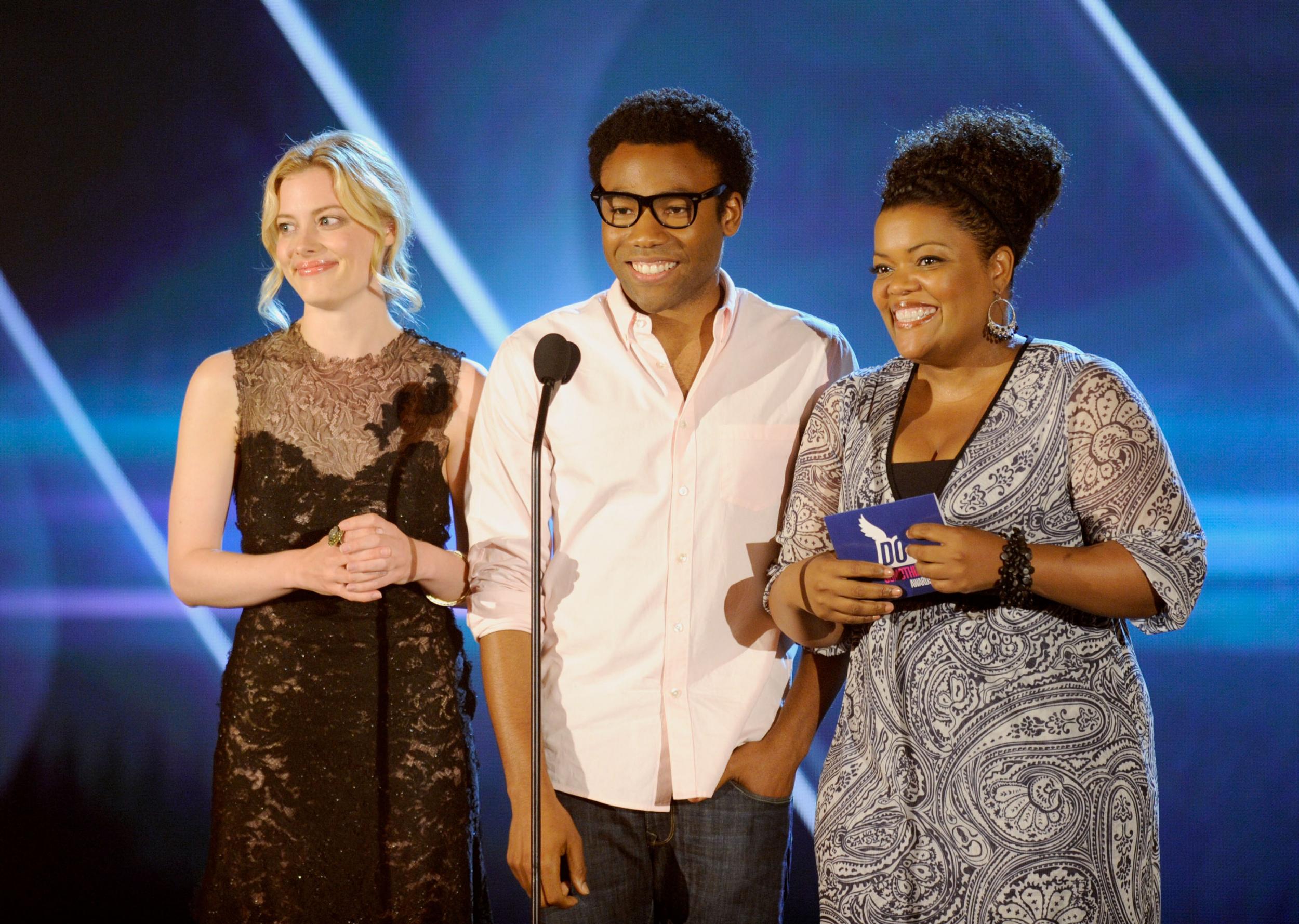 Gillian Jacobs, Donald Glover and Yvette Nicole Brown speak onstage at the 2010 VH1 Do Something! Awards
