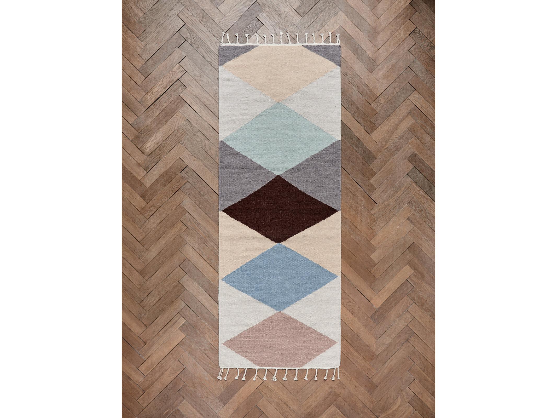 One for smaller spaces, this is a versatile modern rug with big impact (Oyoy)