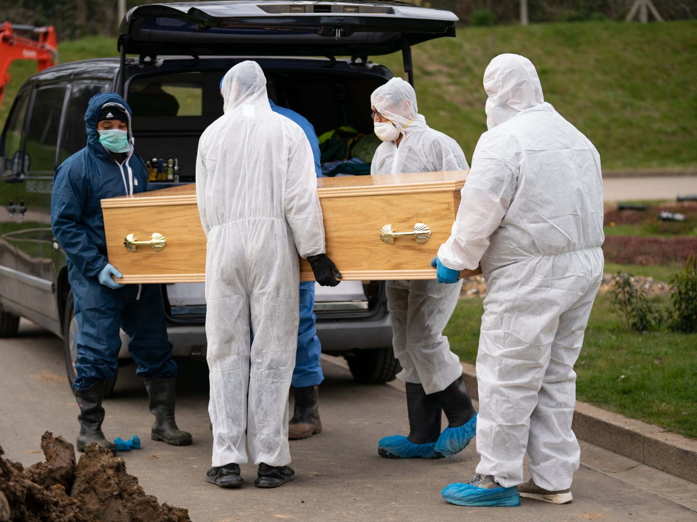 Six people die from coronavirus after attending same funeral in South Carolina thumbnail
