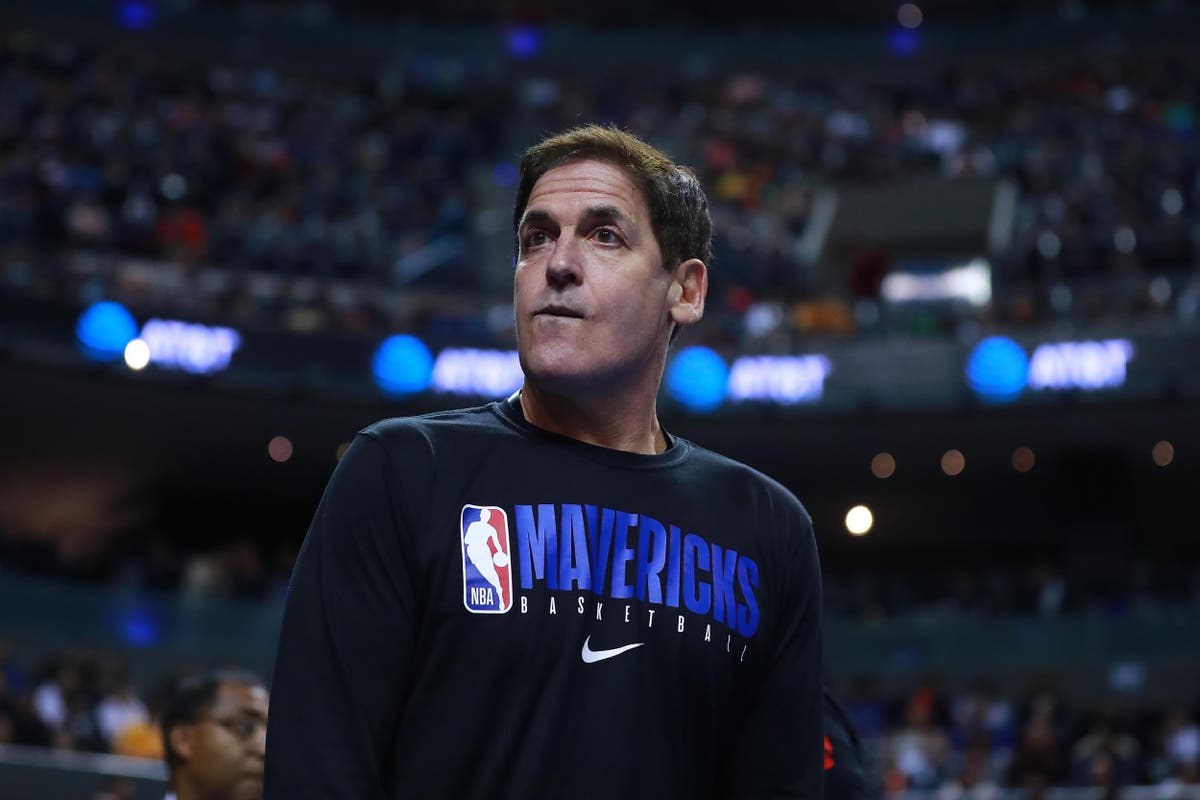 Mark Cuban Mavericks Owner Says He Did Not Cancel National Anthem Before Games The Independent