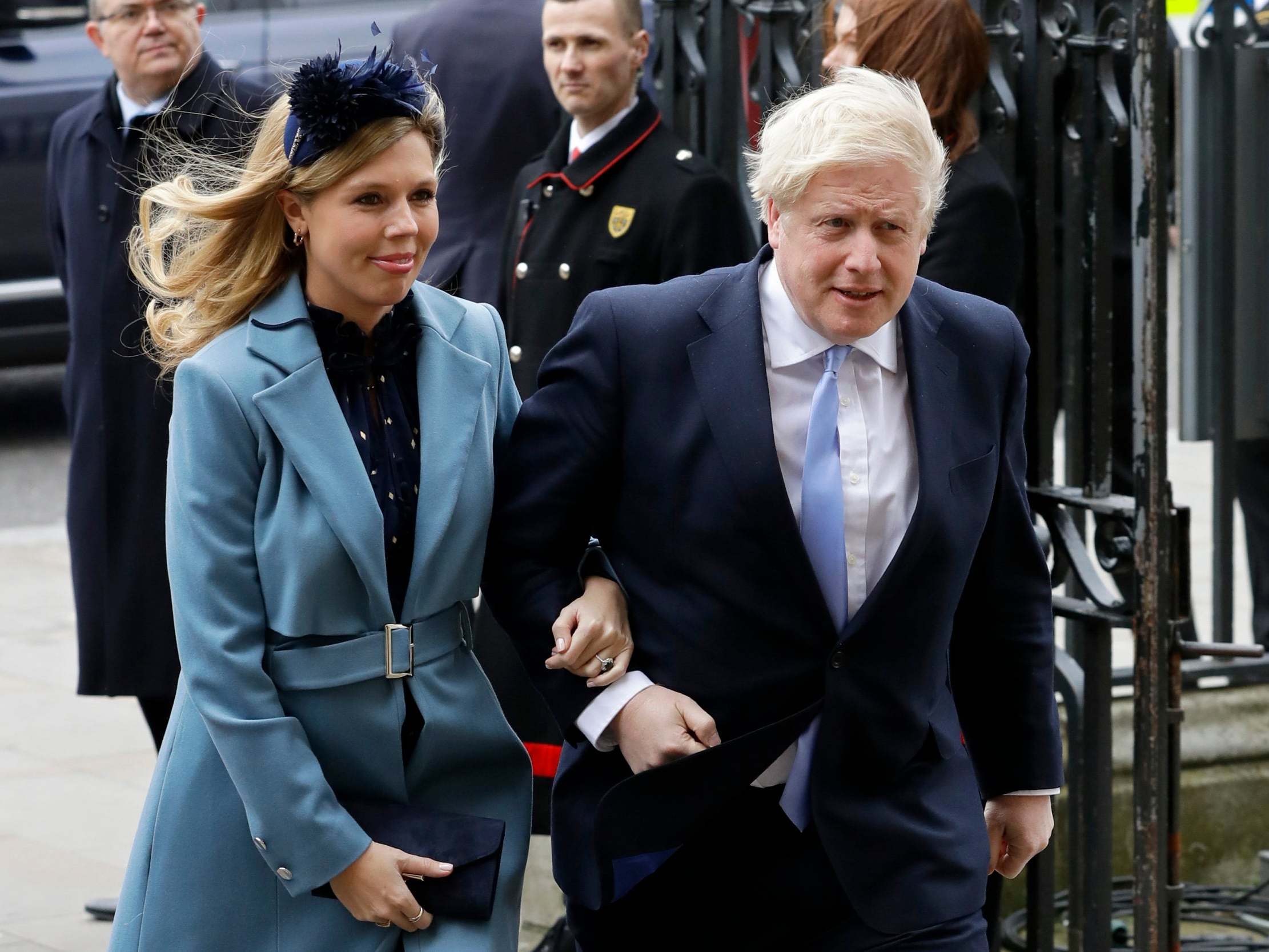 Carrie Symonds: Boris Johnson's pregnant fiancee says she's suffered 'coronavirus symptoms'