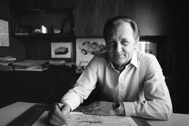 Uderzo working on his sketches in 1983