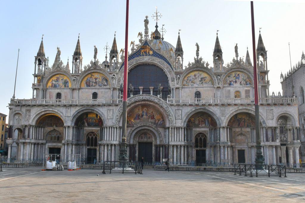 Tourist attractions in Venice are now empty of visitors