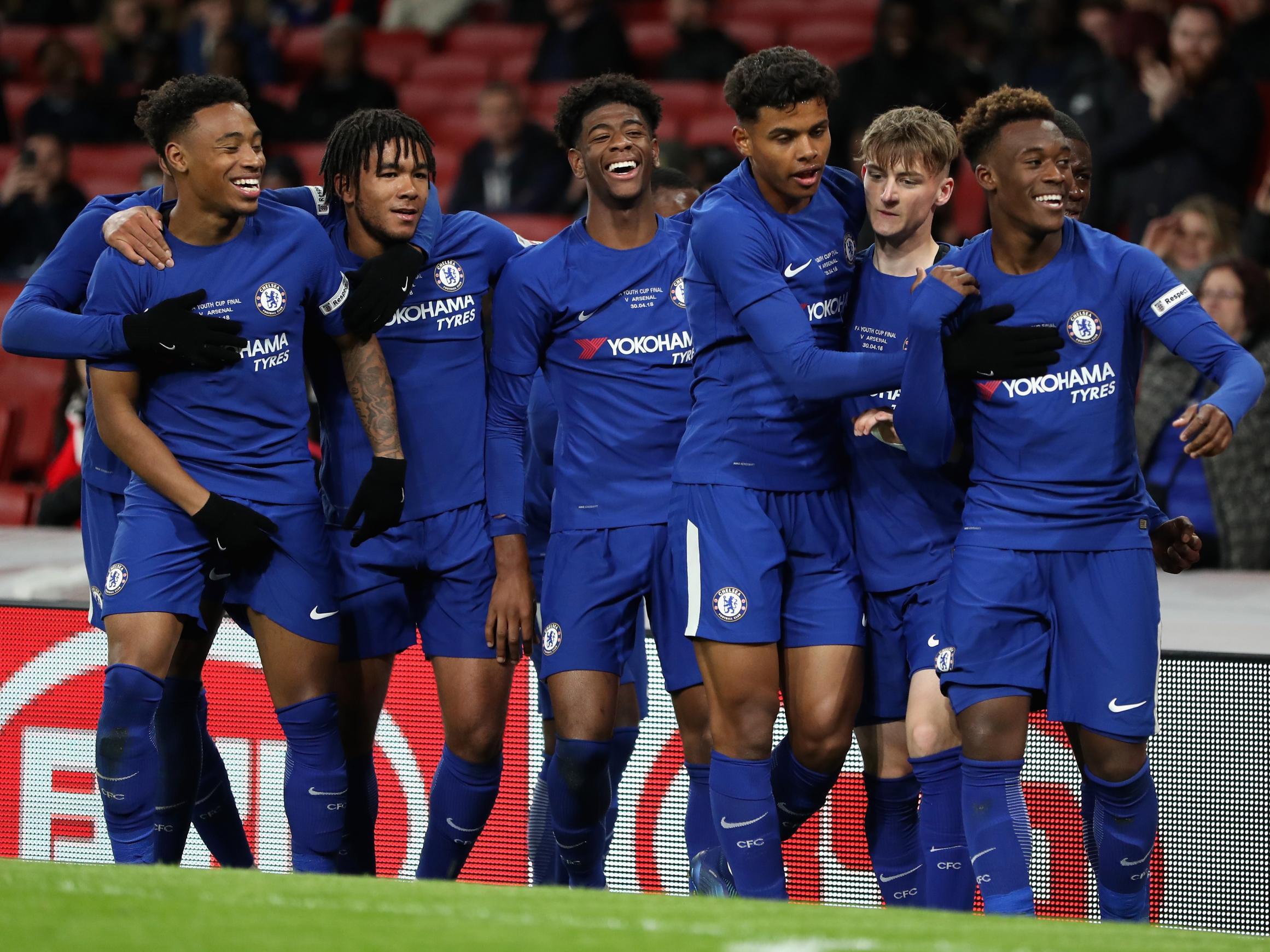 Callum Hudson-Odoi, Reece James, Jonathan Panzo and Tino Anjorin celebrate during FA Youth Cup final in 2018