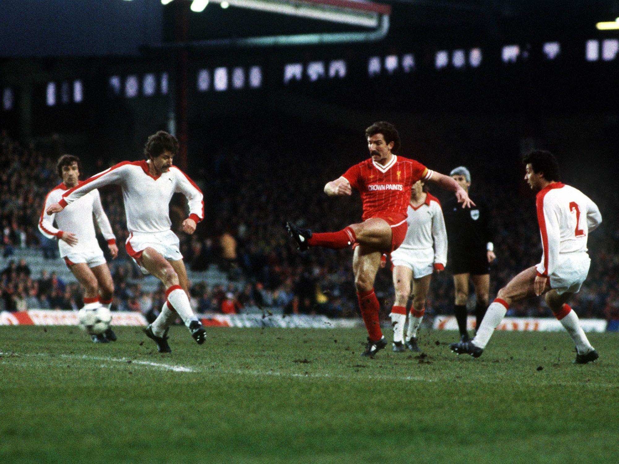 Souness shoots during the first leg at Anfield
