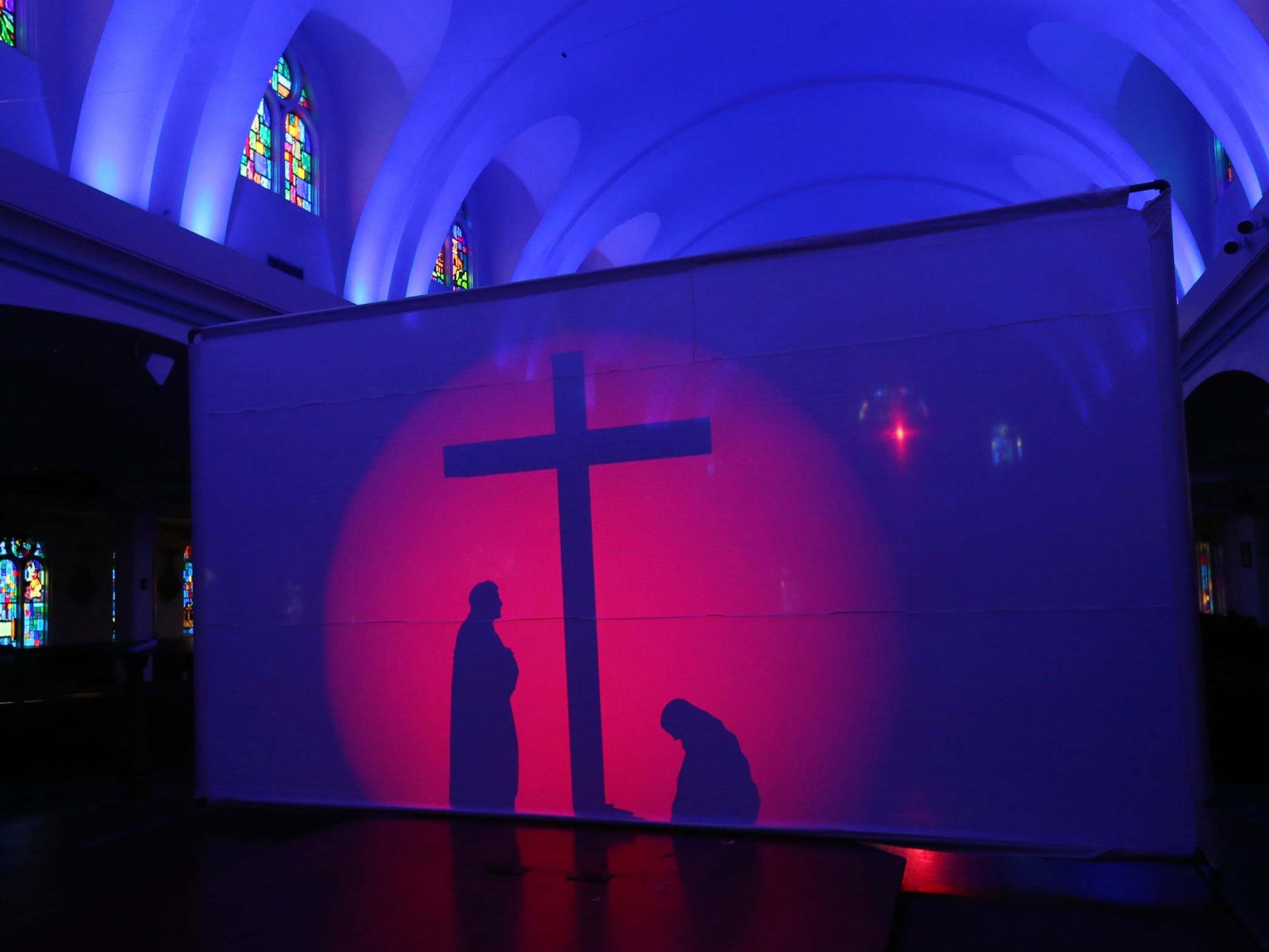 Suspended priest wins $125K from detective over claims of child sex abuse