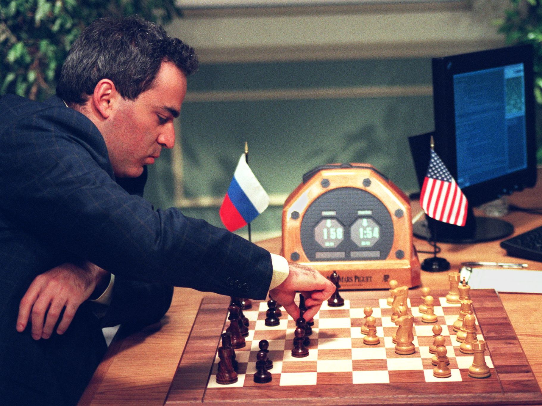 Chess: Garry Kasparov loses in seven moves as comeback proves a disaster, Chess