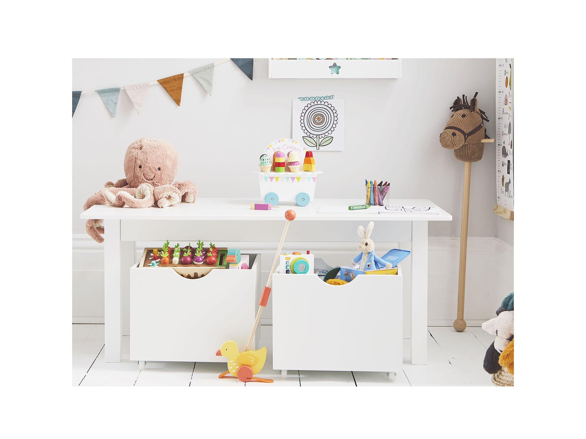 childrens play table with storage