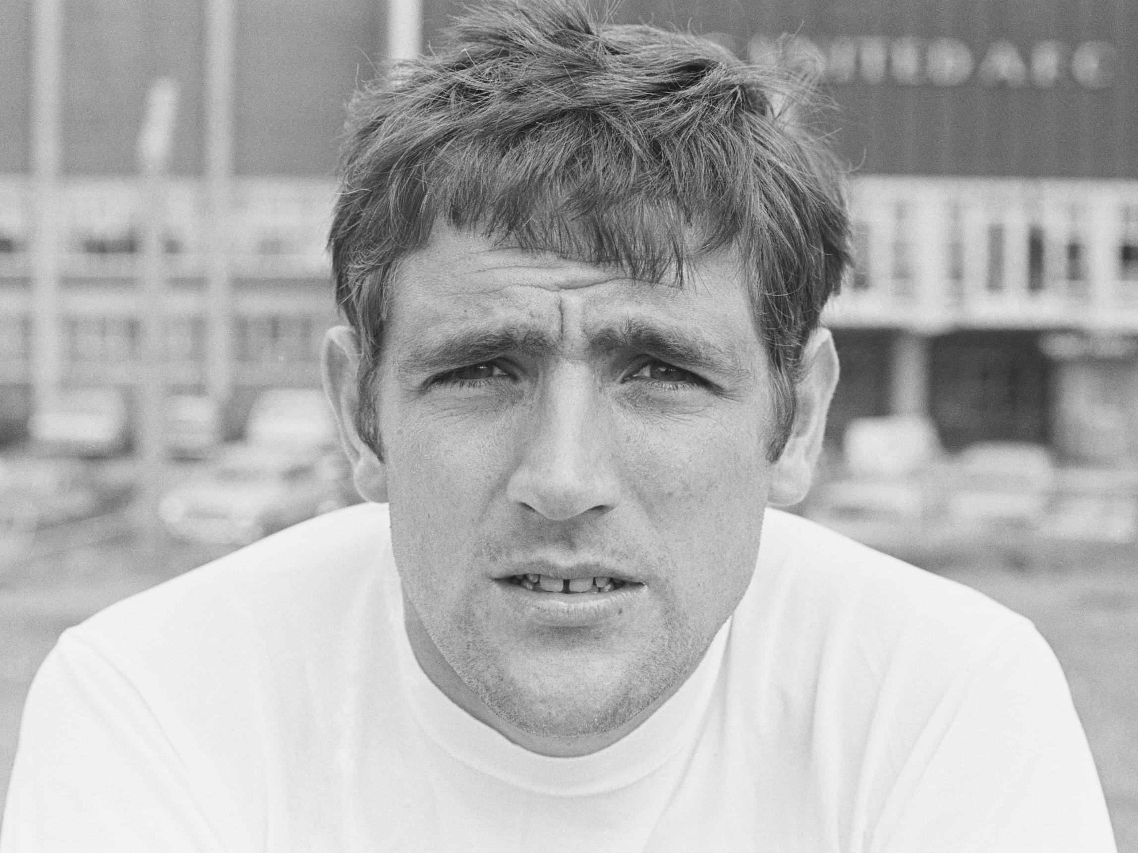 Leeds United to rename Elland Road stand after Norman Hunter