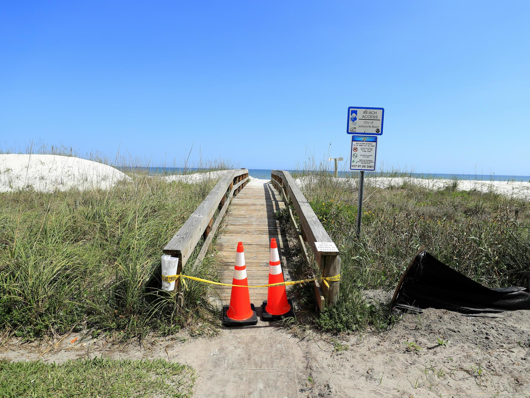 Coronavirus: Florida to open beaches despite rising infection rates