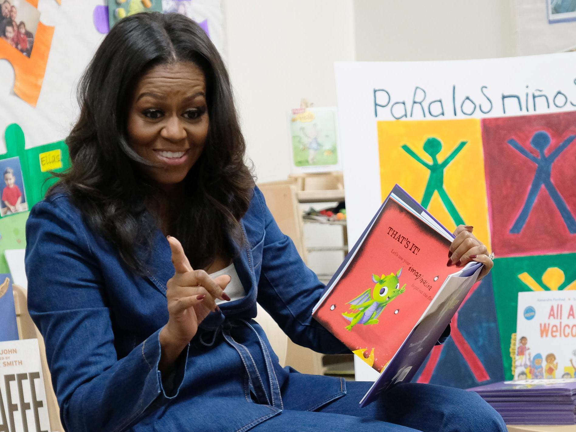  Michelle Obama hosting weekly story time sessions for 