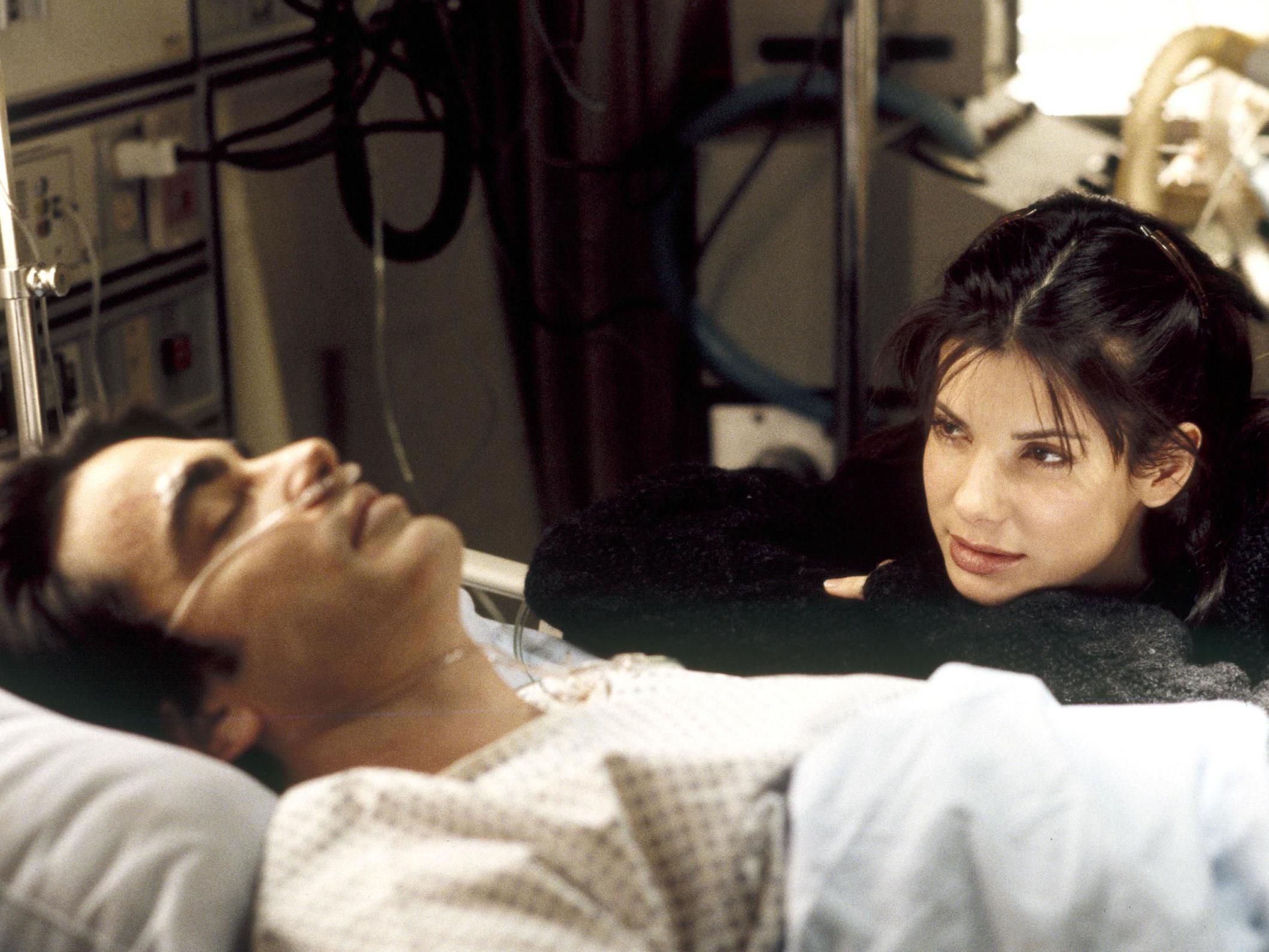 ‘Boyfriend’ in a coma: Sandra Bullock and Peter Gallagher go dark