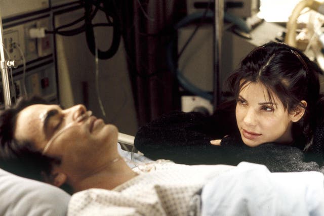 ‘Boyfriend’ in a coma: Sandra Bullock and Peter Gallagher go dark