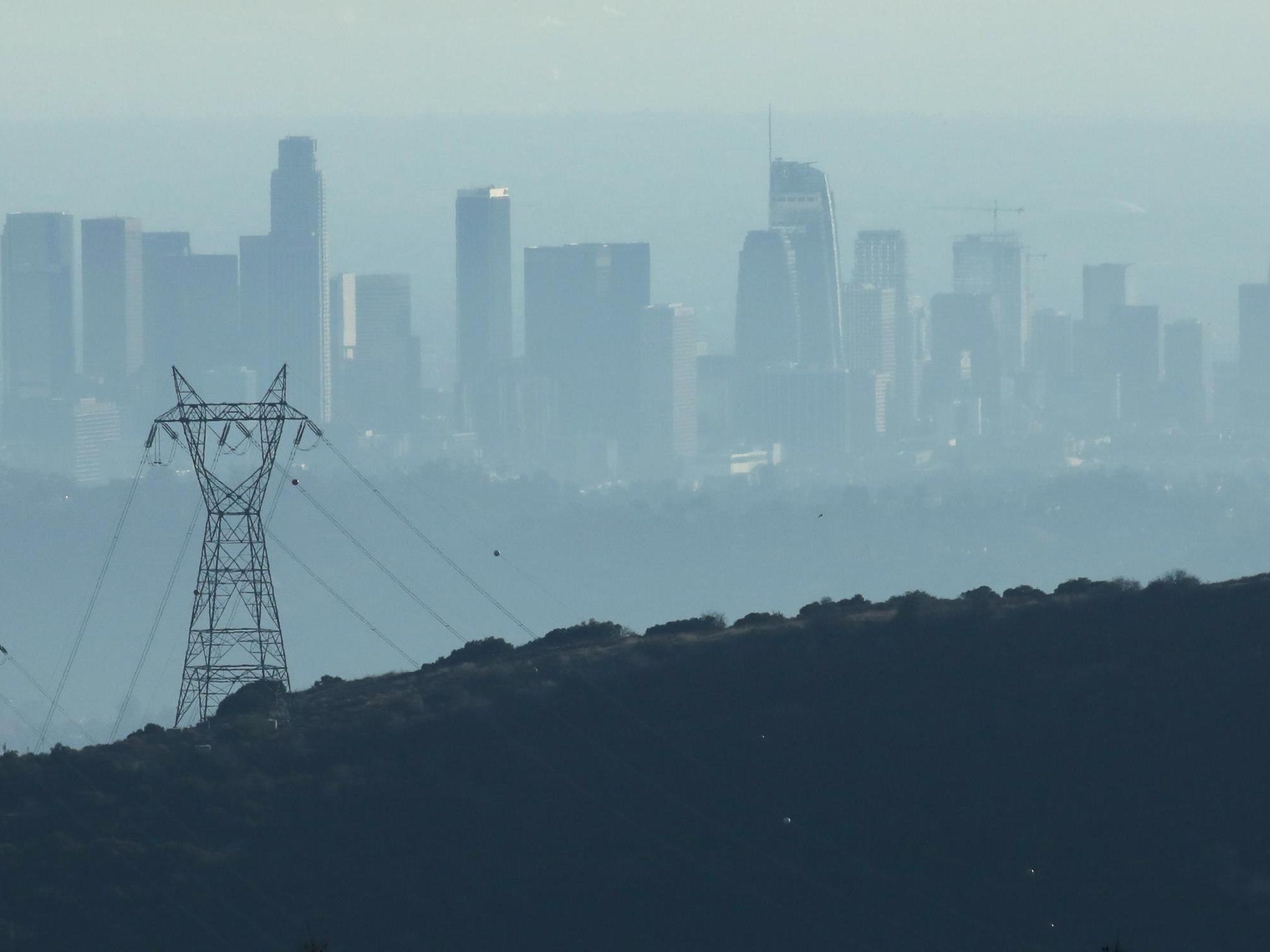 Almost half of America's population are breathing unhealthy air - 21 million more than previously, new report says
