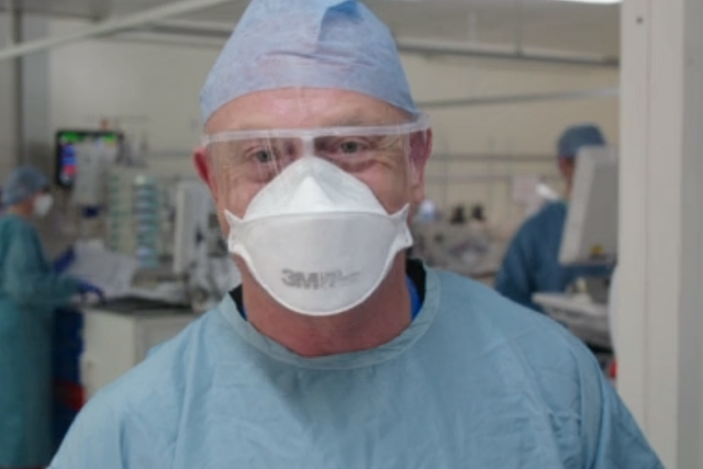 Screengrab of Ross Kemp appearing in ITV documentary Ross Kemp: On the NHS Frontline, 16 April 2020.