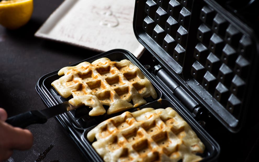10 best waffle makers to step up your athome brunch indy100 indy100