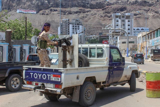 Southern Transitional Council takes the southern city of Aden