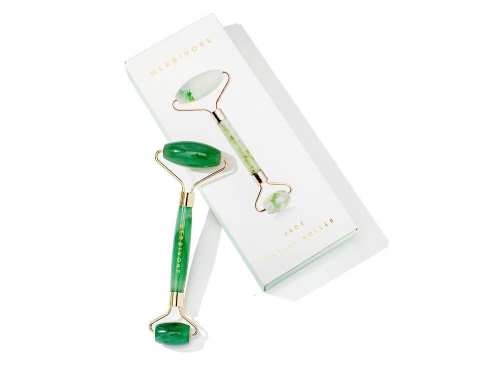 This?Herbivore jade facial roller?is perfect for puffy skin and rolling on sheet face masks
