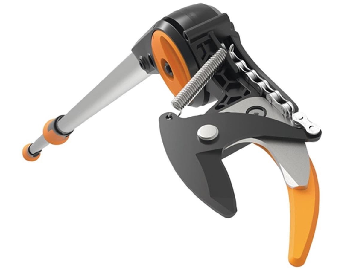 Fiskars UP 86 telescopic universal tree pruner and loppers The