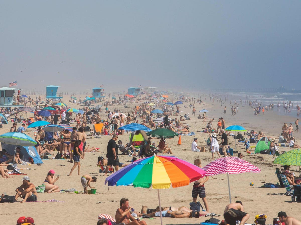 All California beaches to be closed following weekend crowding, police