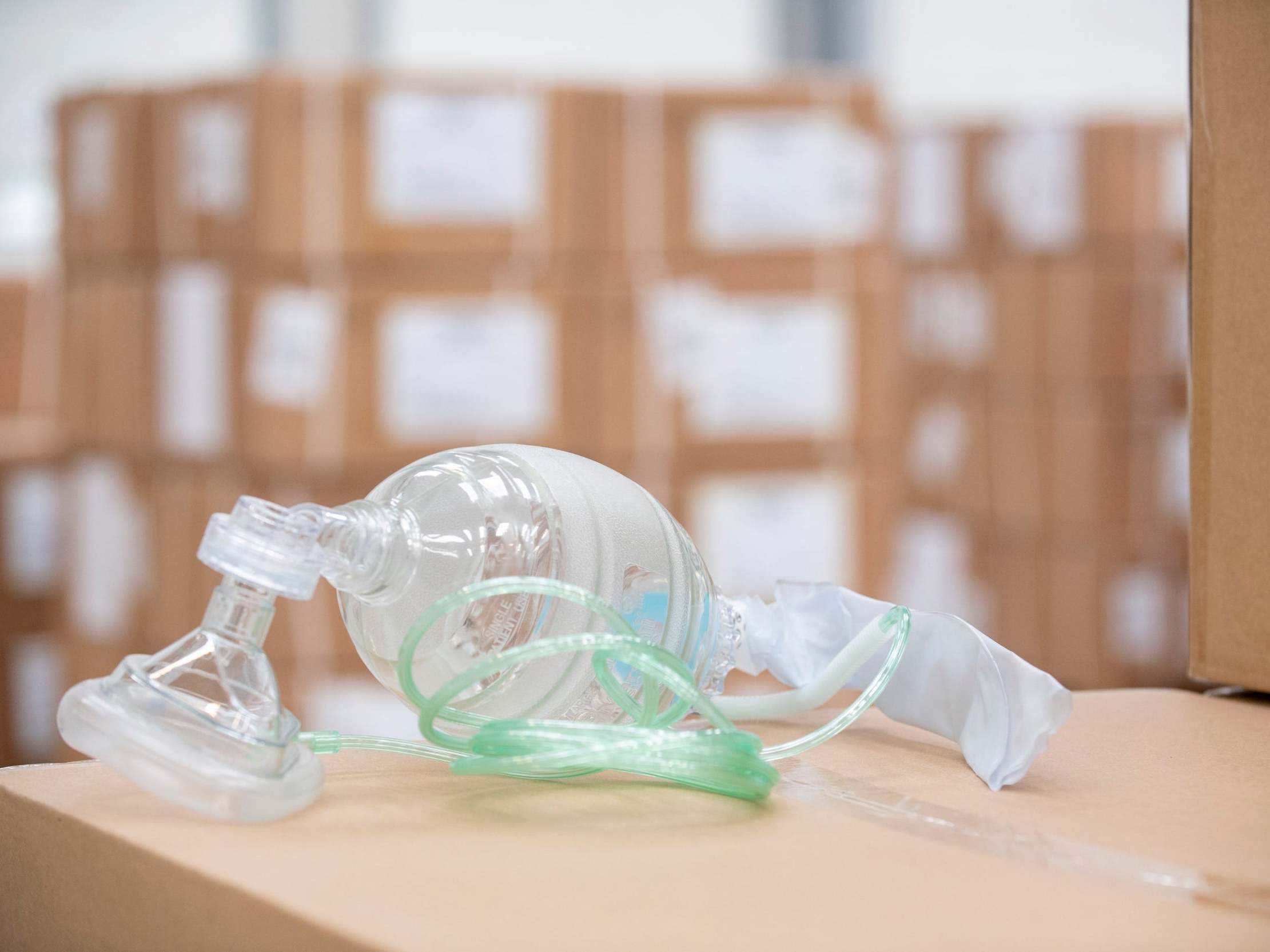 Coronavirus: Hundreds of &apos;potentially deadly&apos; Chinese ventilators bought by UK government ditched