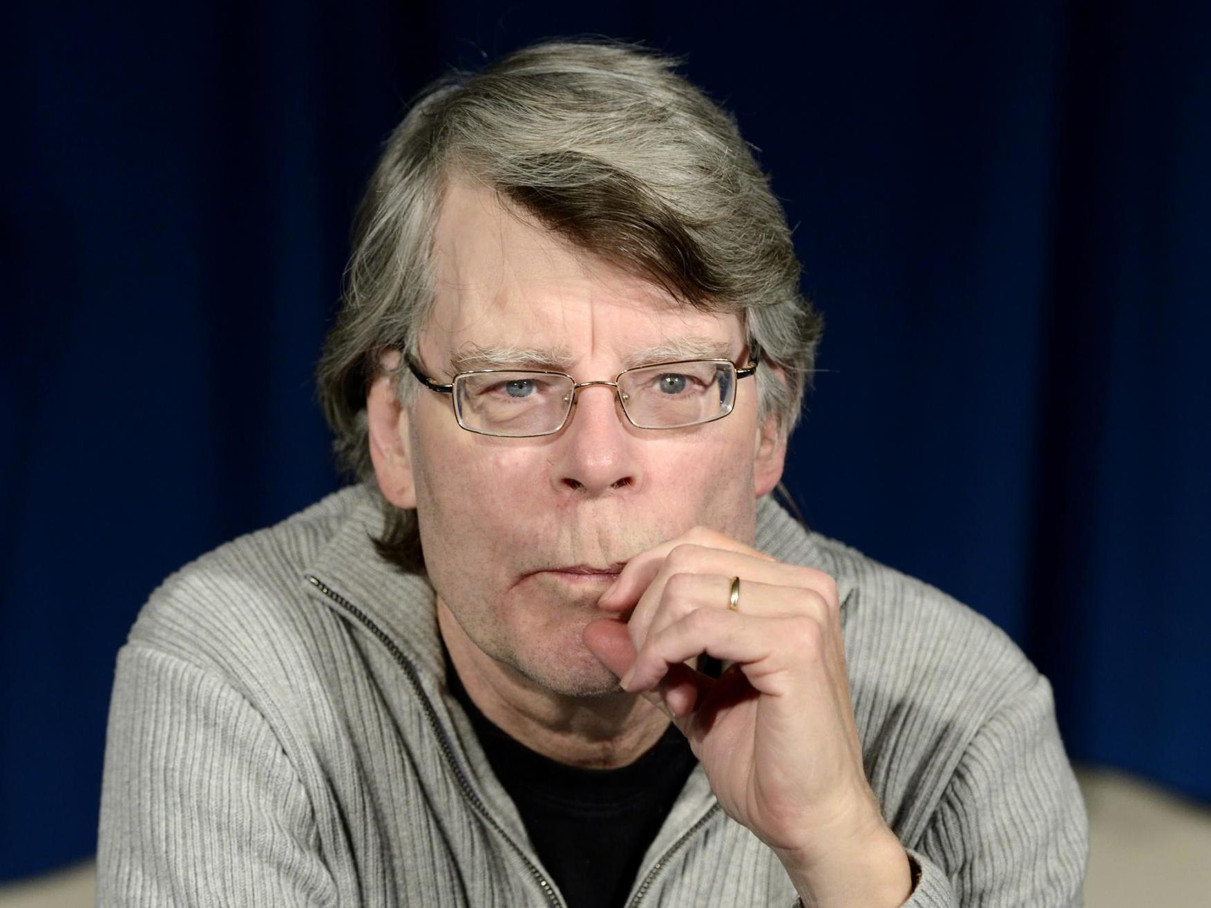 Stephen King worries about &apos;nightmare scenario&apos; where coronavirus returns each year &apos;more lethal than ever&apos;