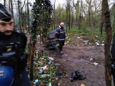 Calais refugees taking more dangerous risks to reach UK