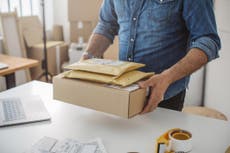 Wait 72 hours before opening packages – researchers