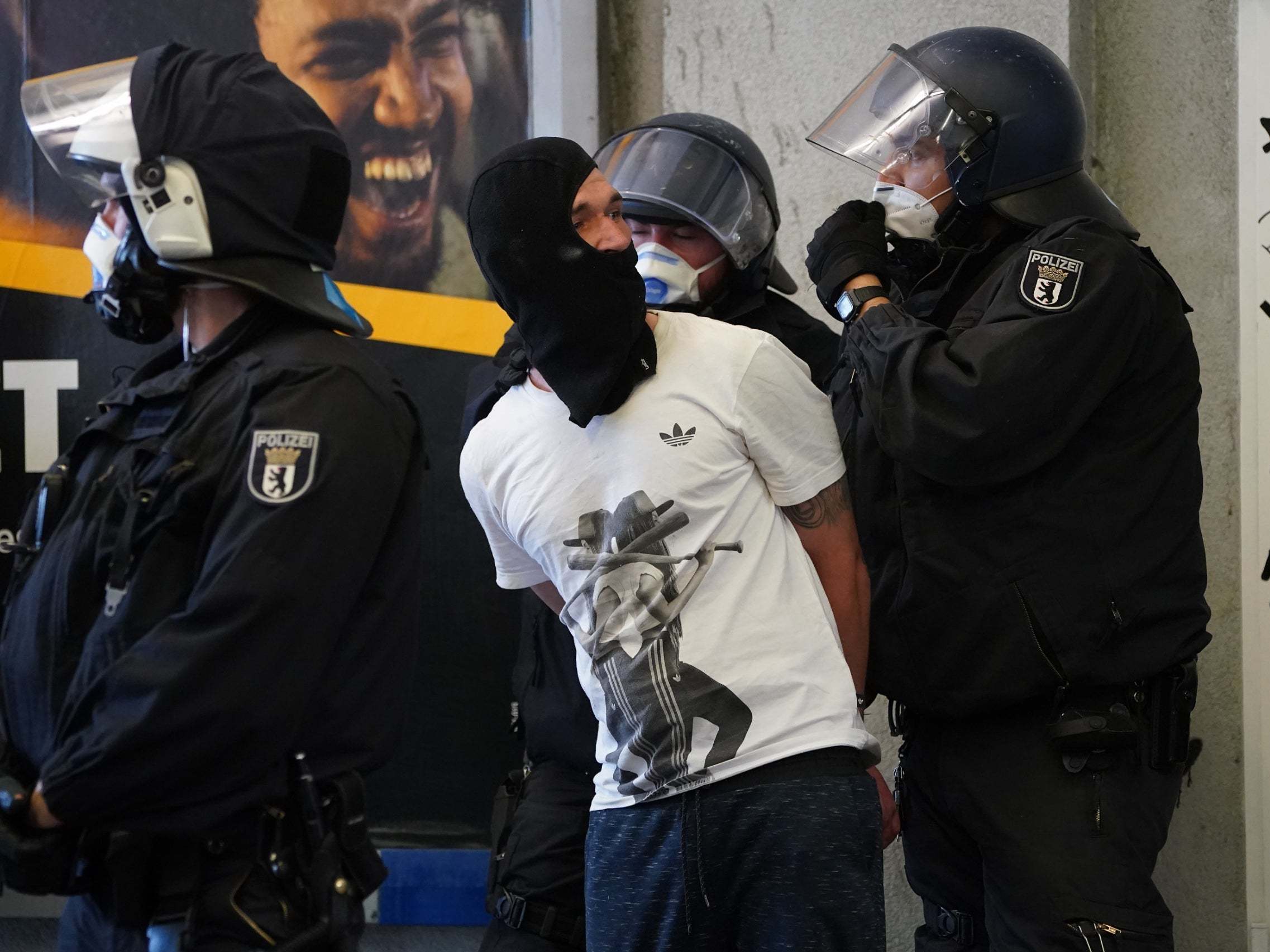 Coronavirus: German politicians raise radicalisation concerns after weekend of anti-lockdown protests