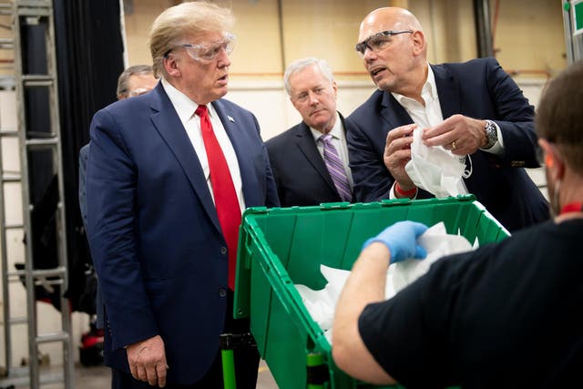 Trump made his first visit to a factory producing N95 masks in Phoenix on 5 May