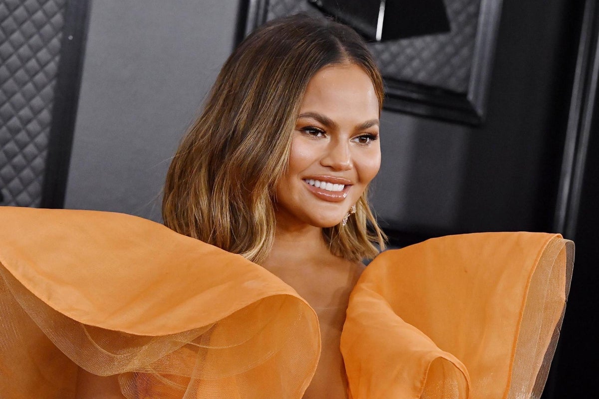 Chrissy Teigen responds to troll claiming she stole recipe from another