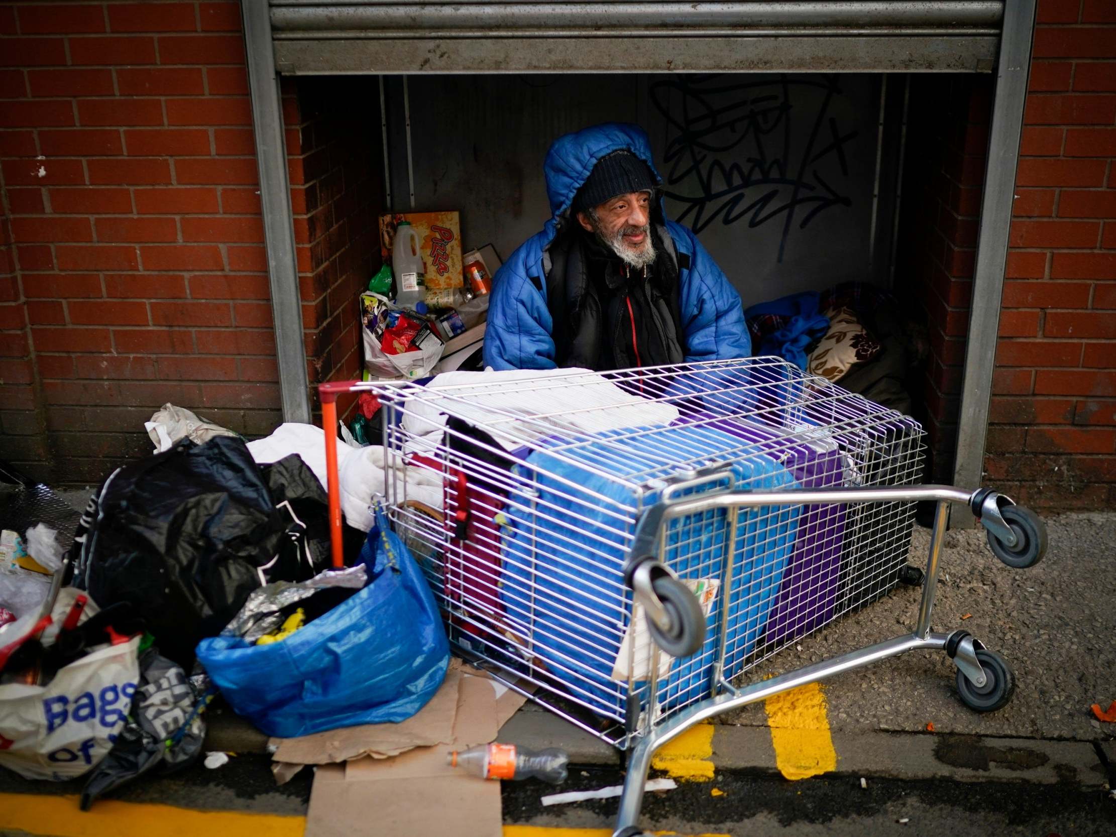 &apos;Something has gone very wrong&apos;: Government reportedly pulls funding from coronavirus homeless sheltering programme